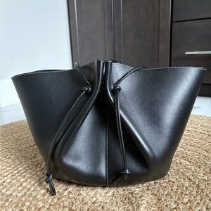 Yuzefi Large Mochi tote Bag black